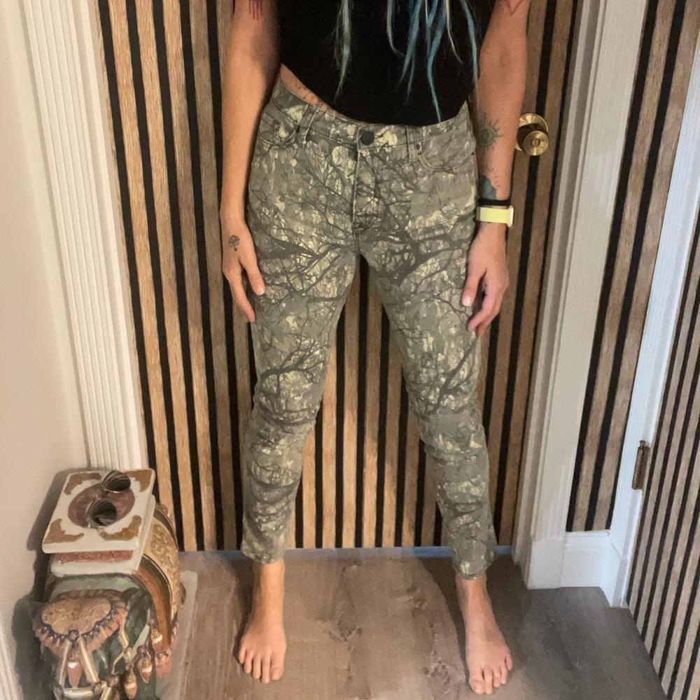 BDG High Rise Twig Ankle Jean